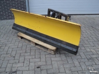 Schneeräumgeräte Jongerius Meyer snow plows  ST-78  Fuchs  Weidemann