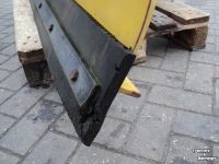 Schneeräumgeräte Jongerius Meyer snow plows  ST-78  Fuchs  Weidemann
