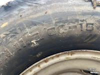 Räder, Reifen, Felgen & Distanzringe Vredestein 11.00-60-15 incl. 6 gaats velg