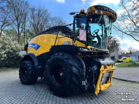 Feldhäcksler New Holland FR 920 Hakselaar