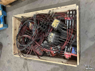 Diverse Gebrauchte Teile  Ventielenblokken, Bodemkabel, Hydrauliek, diversen