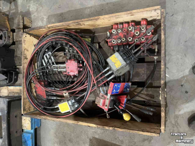 Diverse Gebrauchte Teile  Ventielenblokken, Bodemkabel, Hydrauliek, diversen