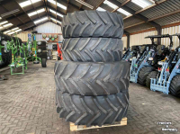 Räder, Reifen, Felgen & Distanzringe Valtra 600/65R38 + 480/65R28 Mitas wielenset Nieuw