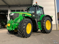 Schlepper / Traktor John Deere 6M 165