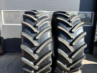 Räder, Reifen, Felgen & Distanzringe BKT 710/70R38 zo goed als nieuwe !