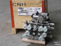 Schlepper / Traktor New Holland NewH / Case-IH Mechanische ventielenblok - 3 + 1 ventielen + EDC CNH nr:47394441