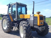 Schlepper / Traktor Renault 155-54TX