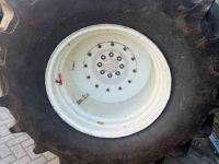 Räder, Reifen, Felgen & Distanzringe Mitas 800/65R32
