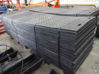 Sonstige Baumaschinen, Erdbewegungsmaschinen und Zubehör  Rijplaat - Rijplaten Kunststof afm 3000x1000x20 mm