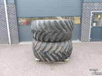 Räder, Reifen, Felgen & Distanzringe John Deere 800/65 R32 wielen  Grote ZF Steek