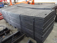 Sonstige Baumaschinen, Erdbewegungsmaschinen und Zubehör  Kunststof afm 300 x 100 x 20