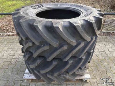 Räder, Reifen, Felgen & Distanzringe BKT 540/65R30 Nieuw!
