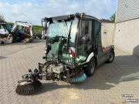 Kehrmaschine  Mathieu MC210 Veeg/zuigwagen