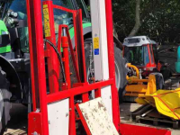 Siloblockschneider Trioliet TU 195  met hefmast en mechanische afschuiver