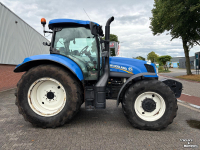 Schlepper / Traktor New Holland T6.165