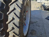 Räder, Reifen, Felgen & Distanzringe  Molcon 7-ster 12.4R46. 300/95R46
