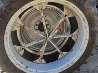 Räder, Reifen, Felgen & Distanzringe  Molcon 7-ster 12.4R46. 300/95R46