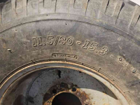 Räder, Reifen, Felgen & Distanzringe Massey Ferguson 11,5/80x15.3