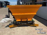 Sägemehl Streuer für Liegeboxen Giant ZV600LF
