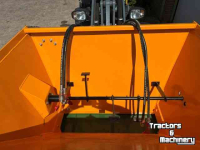 Sägemehl Streuer für Liegeboxen Giant ZV600LF