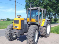 Schlepper / Traktor Renault 155-54TX