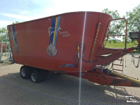Futtermischwagen Vertikal Peecon VME 200L