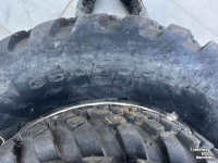 Räder, Reifen, Felgen & Distanzringe Galaxy 360/70R24 + 200/70R16