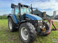 Schlepper / Traktor New Holland TS115