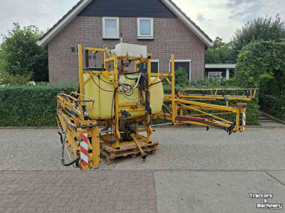 Feldspritze Dubex M8 750liter 24meter