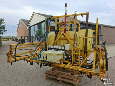 Feldspritze Dubex M8 750liter 24meter