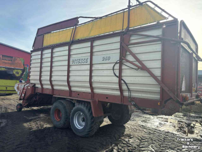 Lade- und Dosierwagen Strautmann Vitesse 260