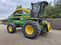 Feldhäcksler John Deere 6950 met motor probleem/with Engine problem