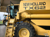 Mähdrescher New Holland TX62