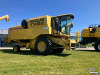 Mähdrescher New Holland TX62