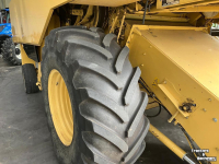 Mähdrescher New Holland TX62