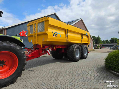 Kipper VGM Everest 22 met hydraulische shuifschotten