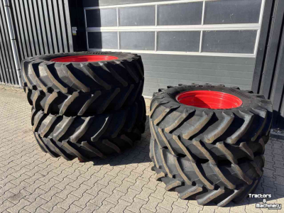 Räder, Reifen, Felgen & Distanzringe Trelleborg 650/65R38 en 540/65R28 TM800 + Fendt velgen