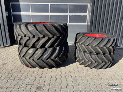 Räder, Reifen, Felgen & Distanzringe Trelleborg 650/65R38 en 540/65R28 TM800 + Fendt velgen