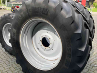 Räder, Reifen, Felgen & Distanzringe Michelin 540/65R28 + 650/65R38