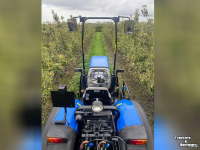 Obsttraktor New Holland T4.75V EXPORT
