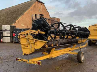 Mähdrescher New Holland TX 67