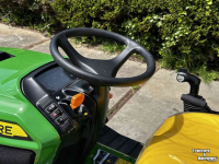 Aufsitzrasenmäher John Deere X950R Zitmaaier