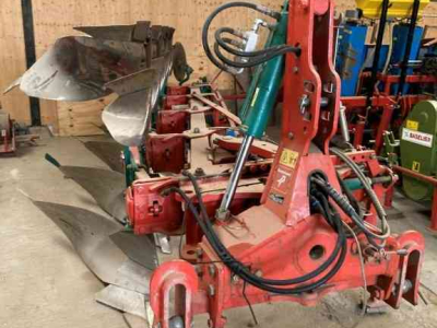 Pflüge Kverneland EG 100 5 schaar ploegen