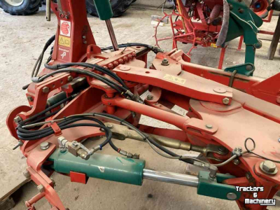 Pflüge Kverneland EG 100 5 schaar ploegen