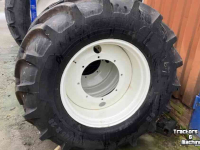 Räder, Reifen, Felgen & Distanzringe Vredestein 650/65R38 + 540/65R28 100% Traxion 65
