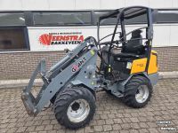 Radlader Giant D337T