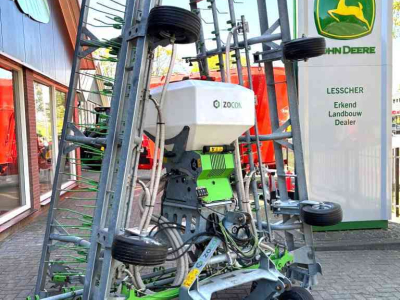 Sonstiges Grünlandgeräte und Zubehör Zocon Greenkeeper met Zaaimachine