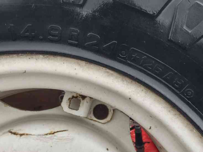 Räder, Reifen, Felgen & Distanzringe Pirelli 14.9R24