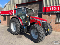 Schlepper / Traktor Massey Ferguson 5M.145 Dyna-4 Tractoren