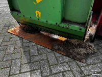 Selbstladender Futterverteilgeräte Strautmann Siloblitz 220 SD voeruitkuilbak